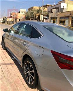 تويوتا أفالون